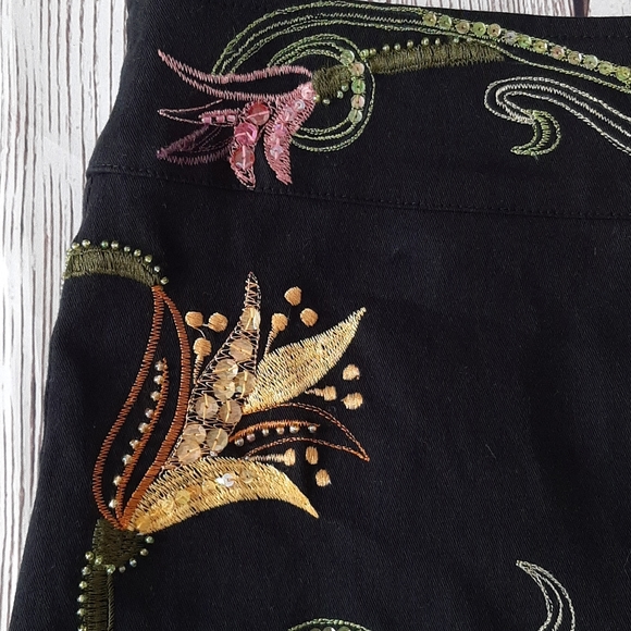 ANTHRO BASIL & MAUDE EMBROIDERED SKIRT - Picture 2 of 8